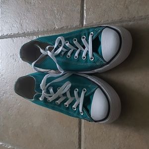Converse in excellent condition